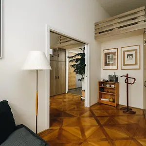Cozy & Comfortable Walking Anywhere Want Sen , Praag Tsjechië