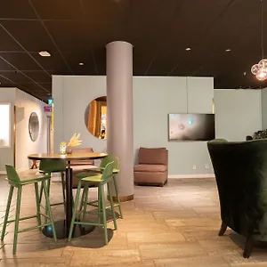 https://park-inn-solna.find-stockholm-hotels.com