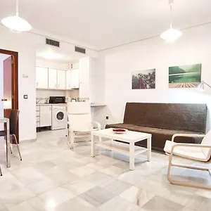 https://tranquilo-apartamento-en-el-corazon-de-triana.es-andalucia.com